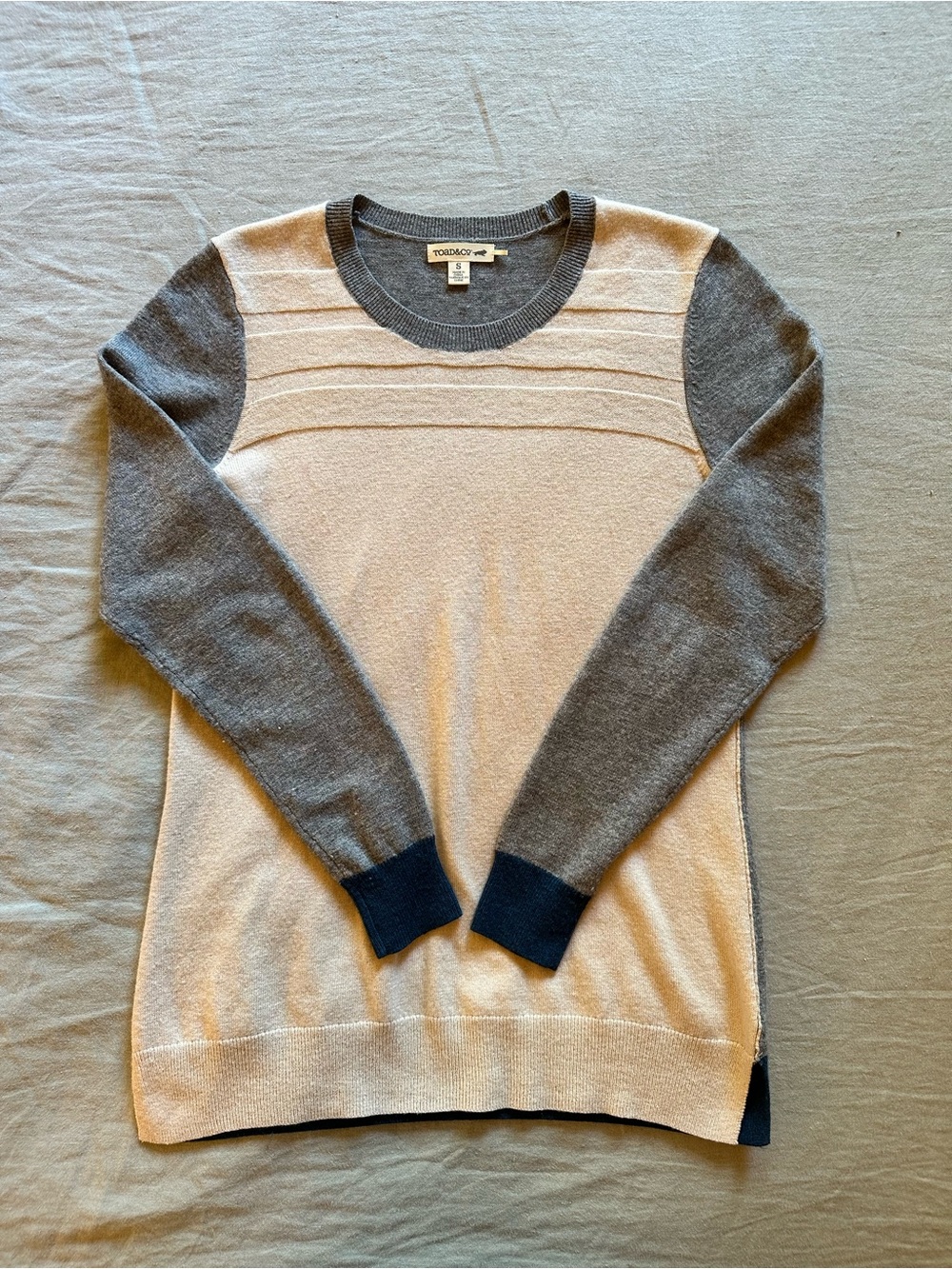 Toad&Co Cream and Gray Crewneck Sweater